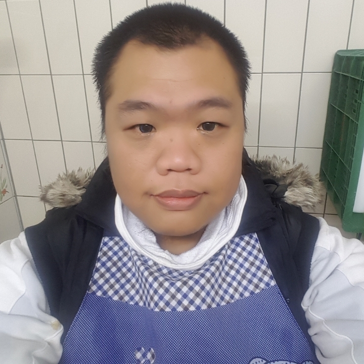 黑熊的第一张照片--台南上门女婿服务网