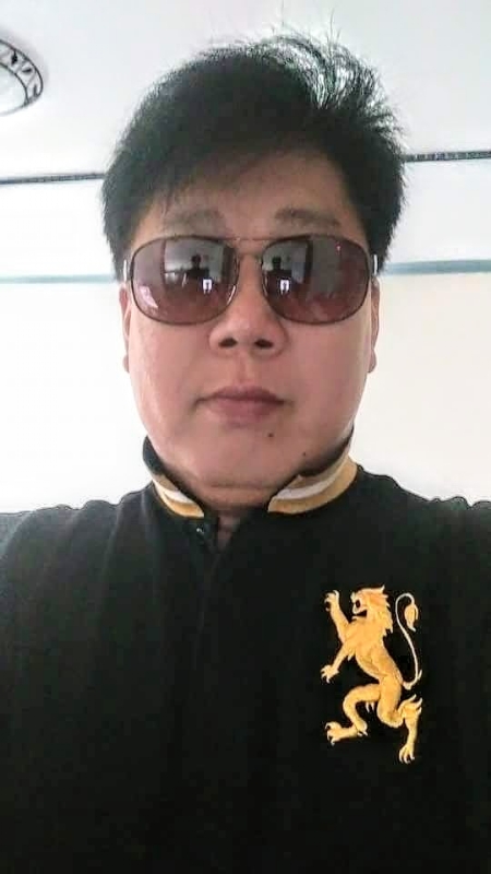 含笑半步癲的第一张照片--台南上门女婿服务网