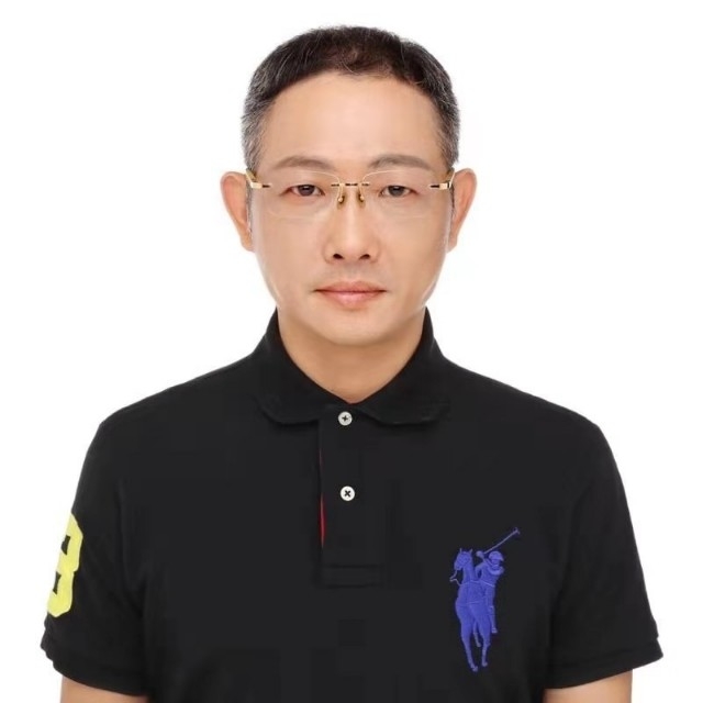 邱先森的第一张照片--台南上门女婿服务网
